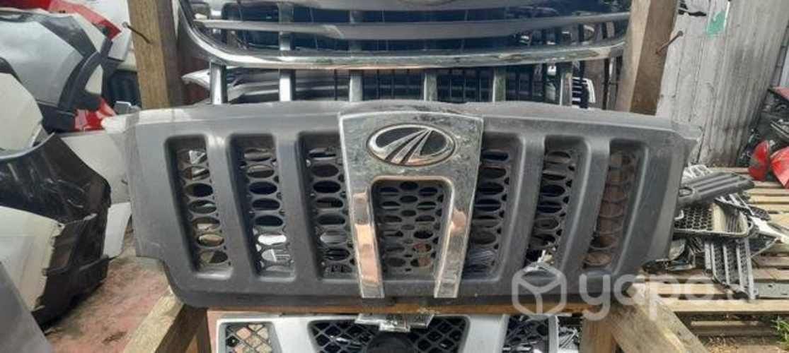 Mahindra mascariilla original