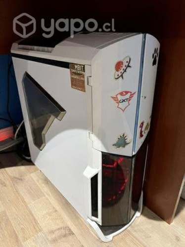 Pc gamer gama baja uso niño