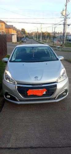 Pegueot 208, 2017 Diesel full