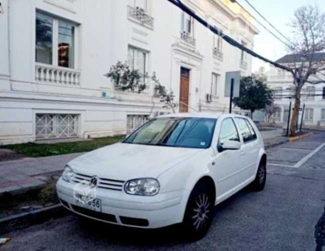 VW Golf excelente