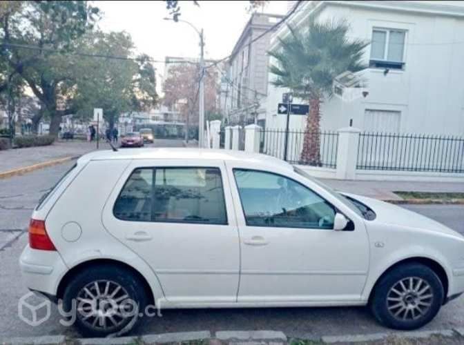 VW Golf excelente