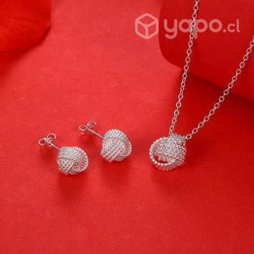 Hermoso conjuntos nudos