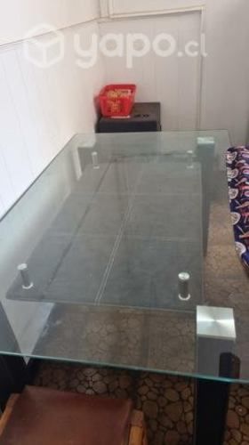 Mesa de comedor de vidrio