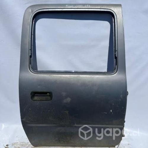 Puerta Trasera derecha Toyota Hilux 2000
