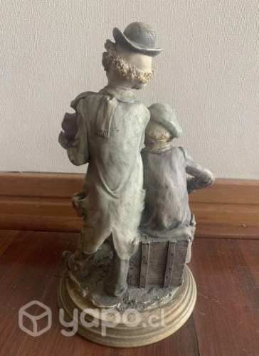 Figura porcelana Guseppe Armani Músicos.