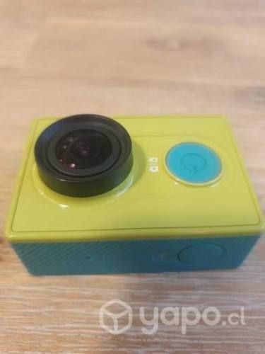 Xiaomi Yi Action Camera con accesorios