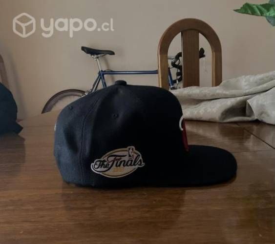 SnapBack Mitchell & Ness