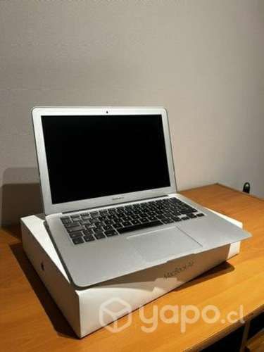 Macbook air 2017 8GB RAM