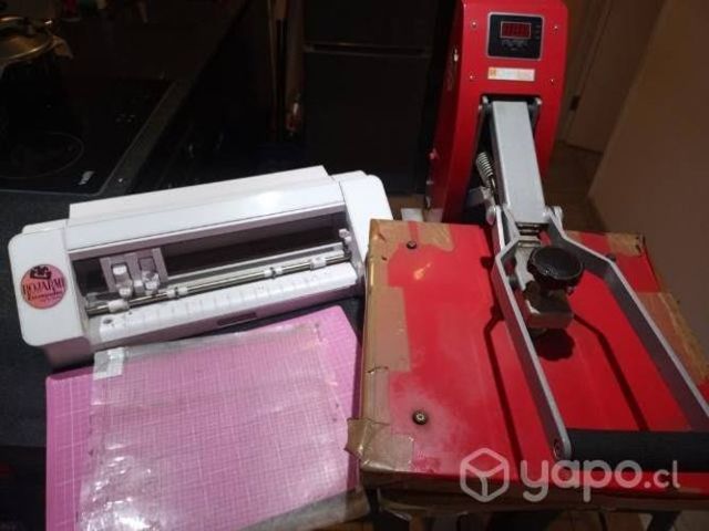 Plotter y máquina estampadora