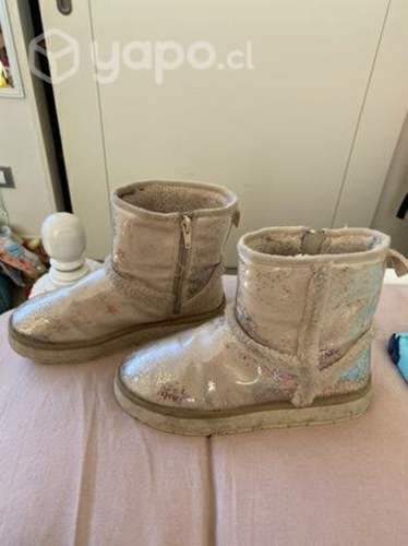 Bota ZARA forrada numero 34