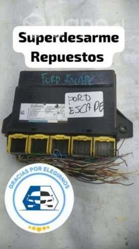 Fusilera bcm Ford escape año 2013 de salvaduría