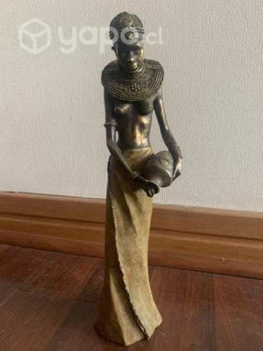 2 figuras africanas de resina