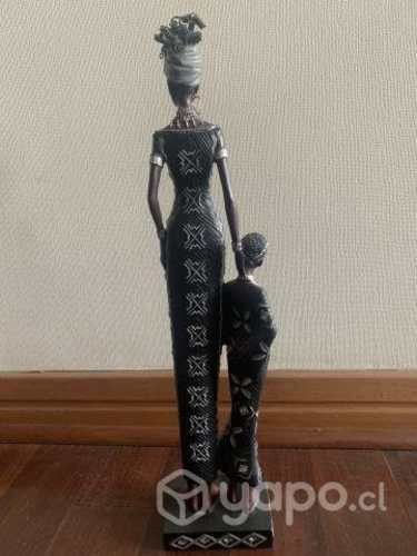 2 figuras africanas de resina