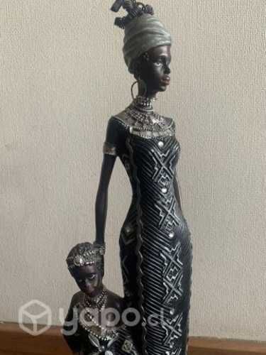 2 figuras africanas de resina