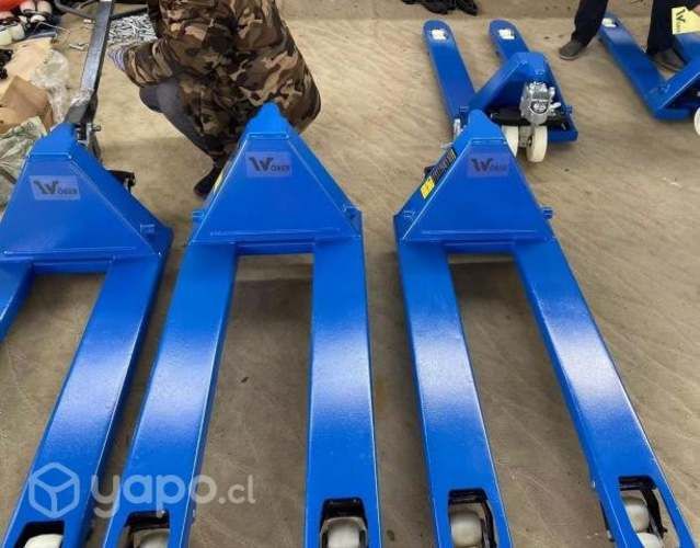 Transpaleta Wober hidraulica angosta Nuevas 3 ton
