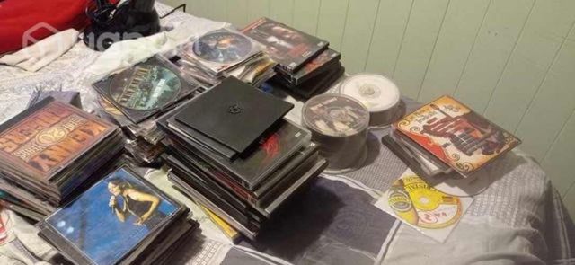 Colección de películas y cd musicales