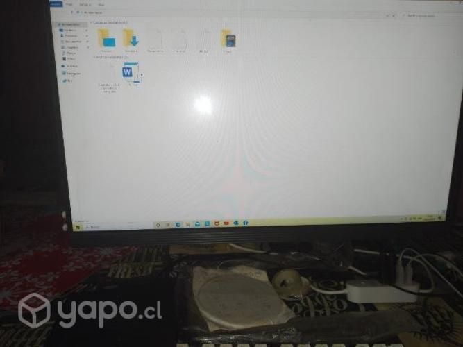Computadora y también una video cámara