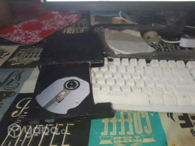 Computadora y también una video cámara