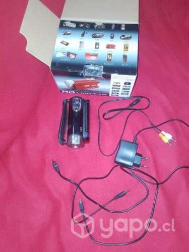 Computadora y también una video cámara