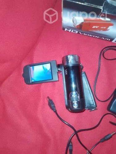 Computadora y también una video cámara