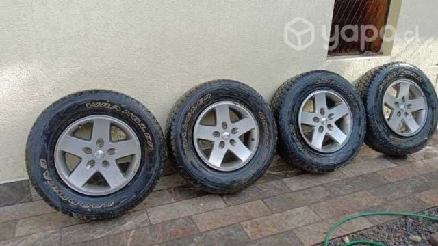4 Neumáticos + Llantas Wrangler 245/75/R17