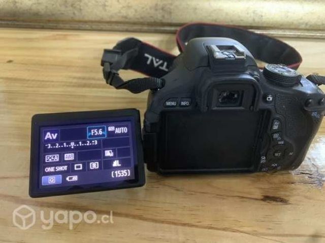 Cámara profesional Canon EOS REBEL T3i