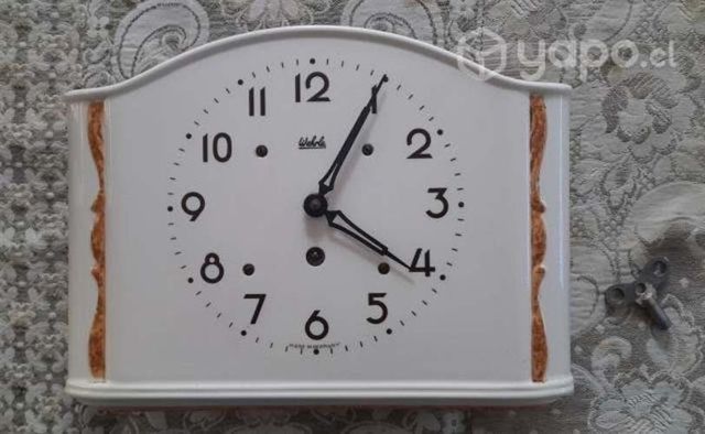 Reloj antiguo de porcelana