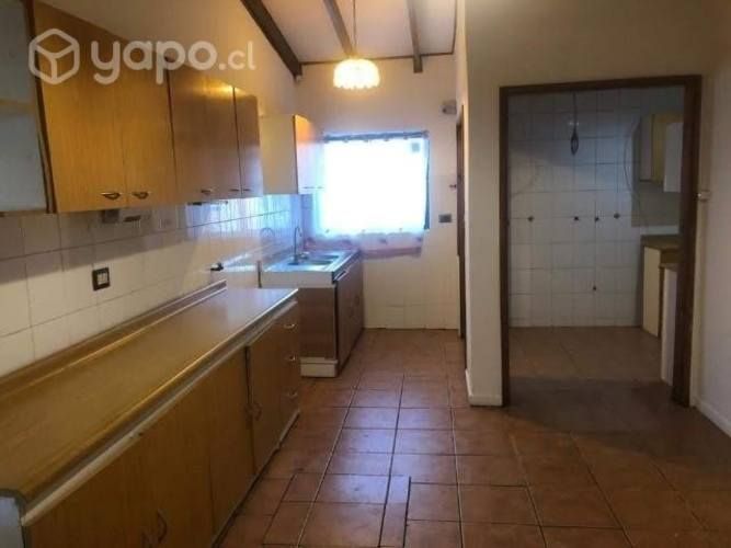 Se arrienda casa en condominio