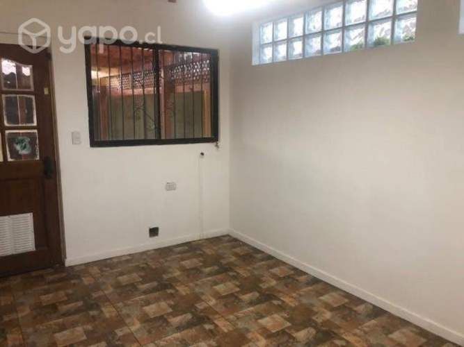 Se arrienda casa en condominio