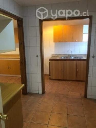 Se arrienda casa en condominio