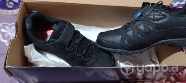 Zapato escolar nuevo 28