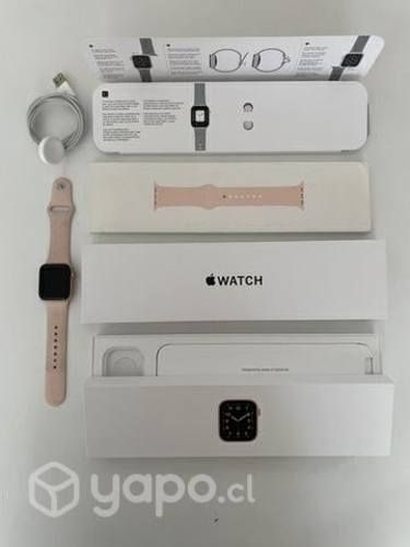 Apple Watch SE Rose Gold