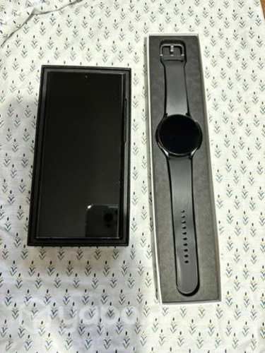 Celular Samsung Galaxy S22 Ultra + Watch 4 Active
