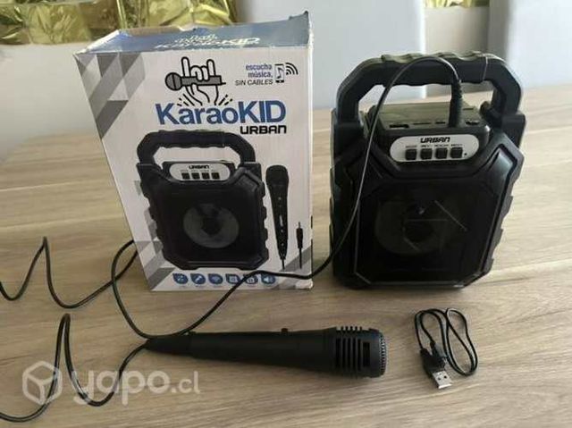 Parlante con micrófono