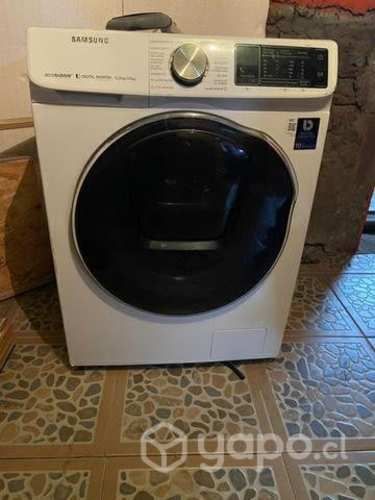 Lavadora secadora Samsung 11/7k con detalles