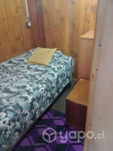 Se arríenda pieza en casa