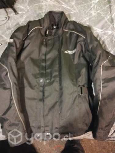 Chaquetas talla (S)axxis de moto en buen estado