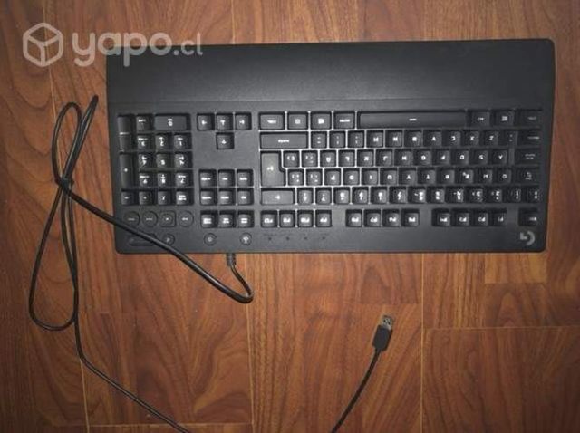Teclado gamer logitech 203