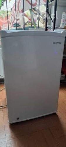Frigobar daewoo 80 litros modelo fr-093r