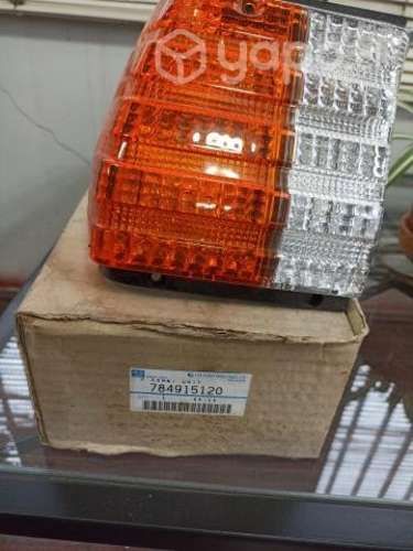 Farol combinado derecho subaru