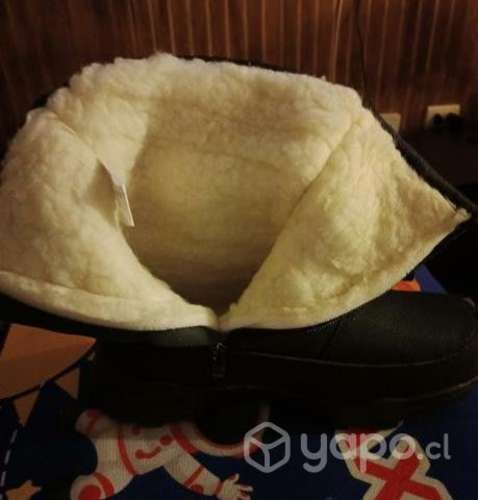 Botas impermeable y forradas
