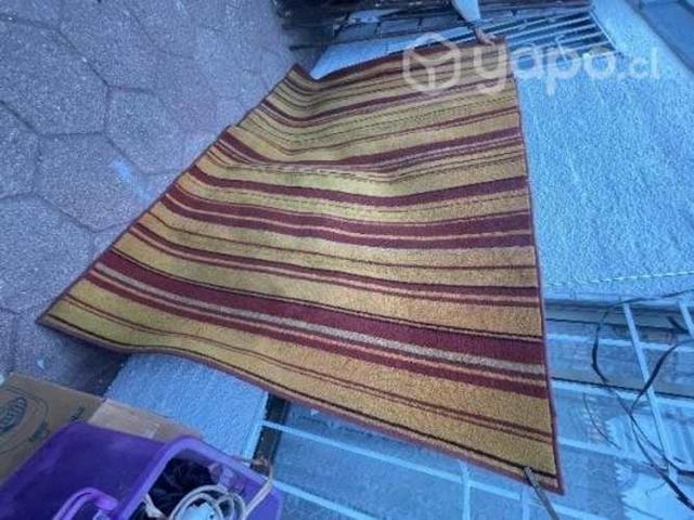 ALFOMBRA GRANDE 234x158 poco uso buen estado
