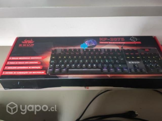 Teclado gamer mecánico