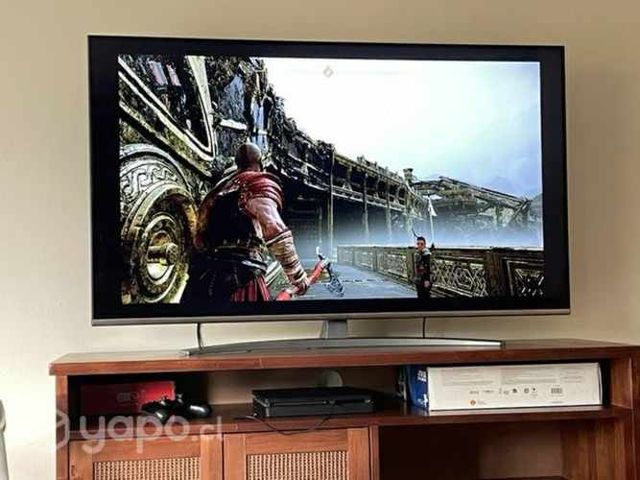 PS4 + 2 controles + juegos