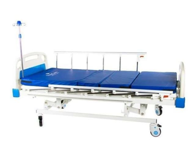 Cama Clínica 3 posiciones + regalo adicional