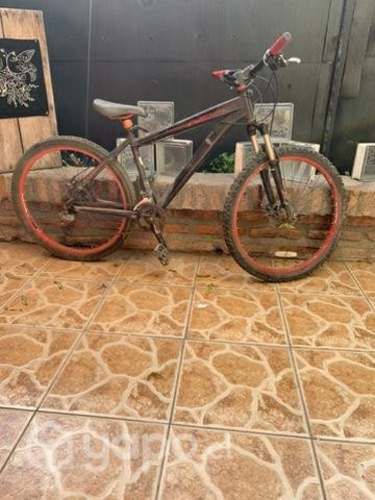 Bicicleta norco usada