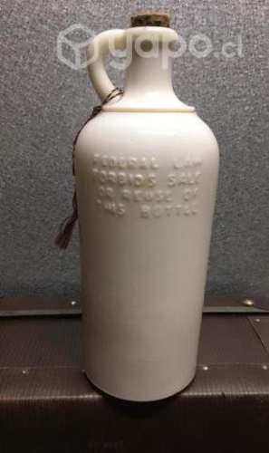 Botella checoeslovaca licor Allash Kummel 70s