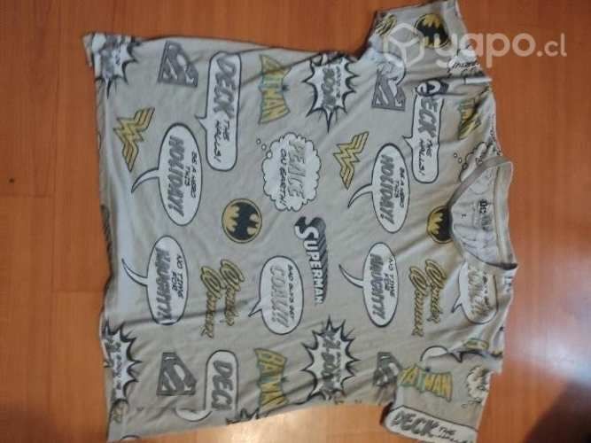 Polera dc buen estado