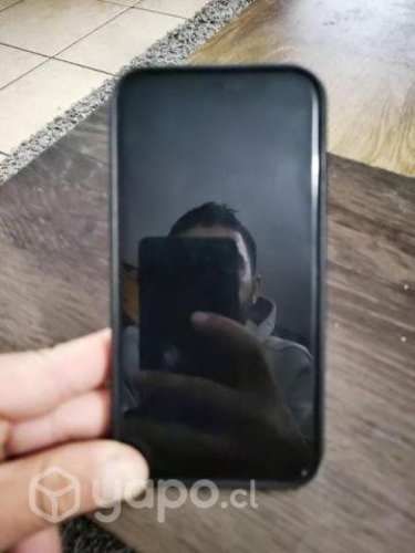 Iphone 11 prácticamente nuevo