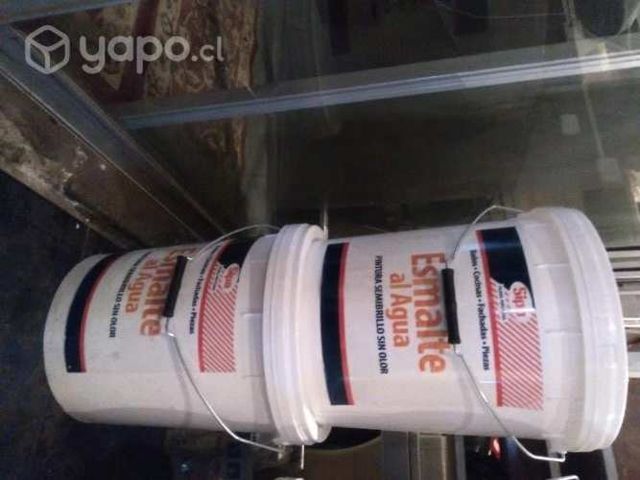 2 tinetas de pintura Sipa esmalte al agua